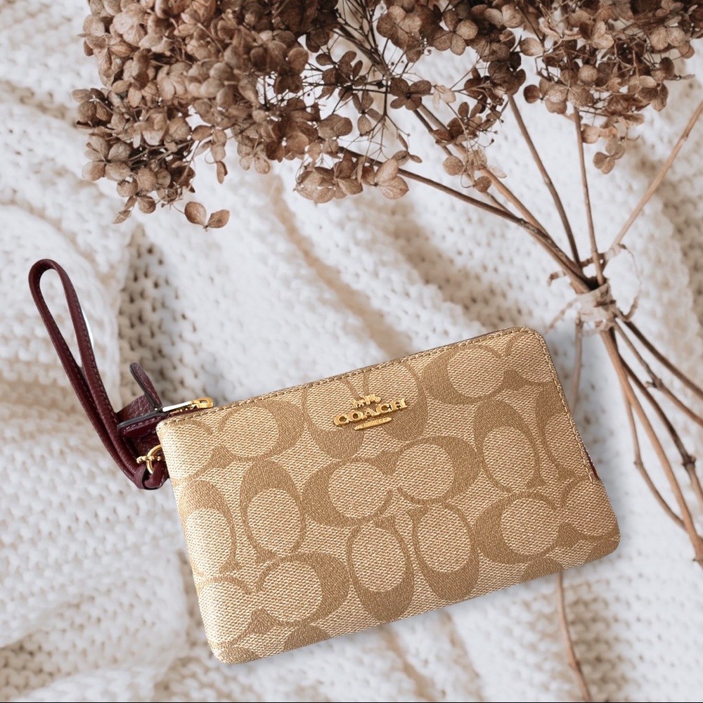 COACH Double Corner Zip Wristlet Signature Canvas